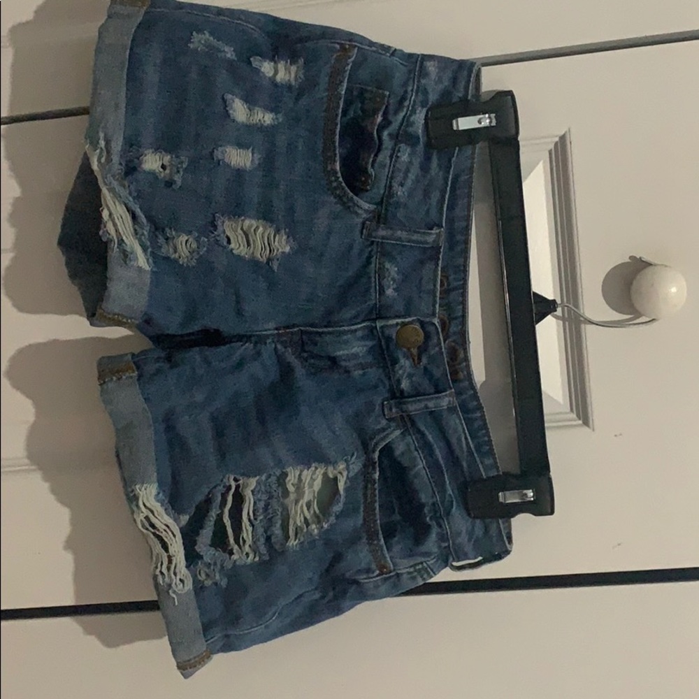 Size 0 - denim ripped shorts - Rue 21 - Never worn